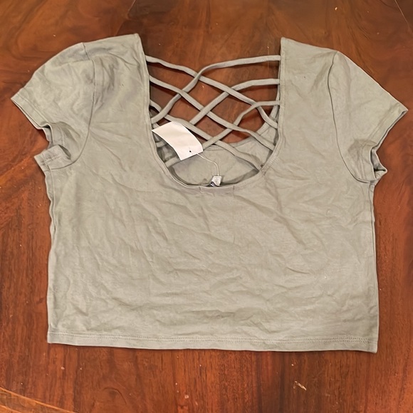 Charlotte Russe green cotton open cross back  crop top nwt - Picture 2 of 2
